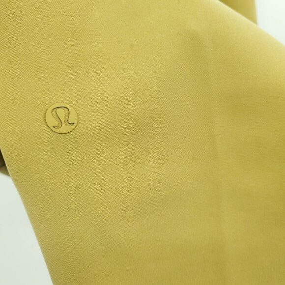 Lululemon On The Fly Pant *Woven 28" Inseam Sz 8 Vintage Gold - Picture 16 of 16
